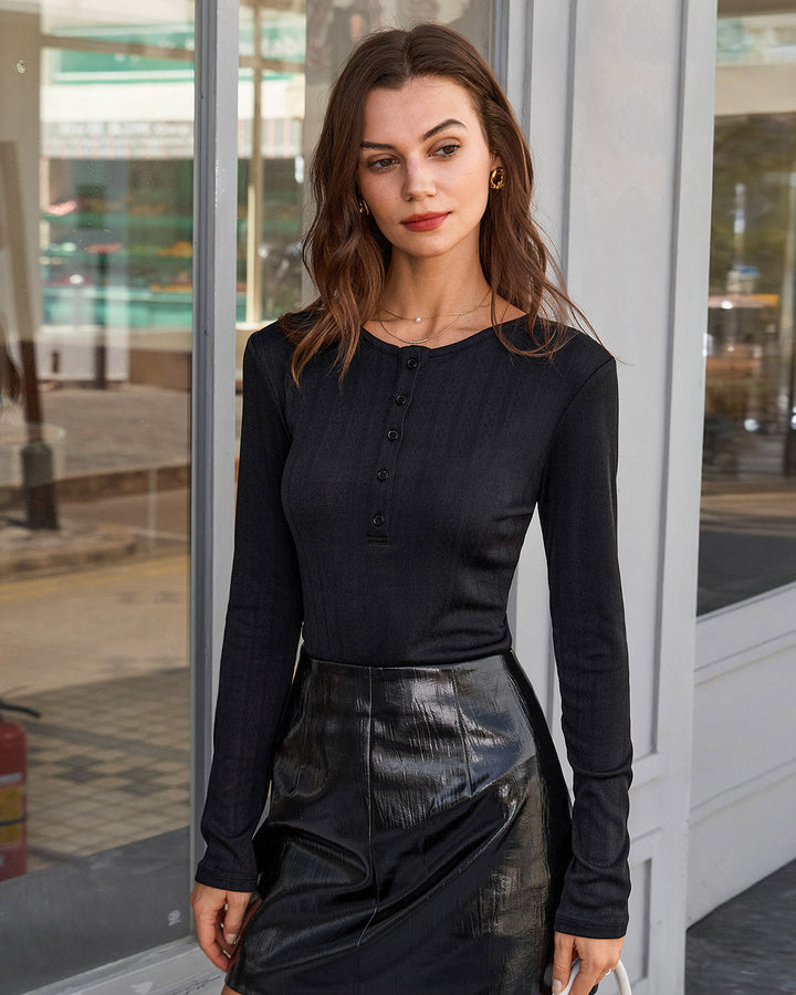 Black Round Neck Slim Knit Office Tee