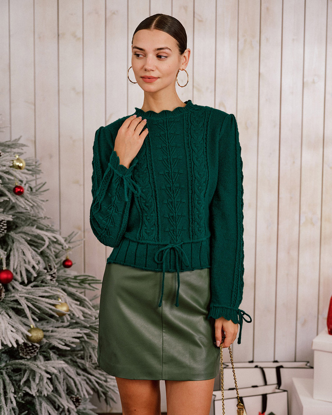 Green Scalloped Lantern Sleeve Sweater
